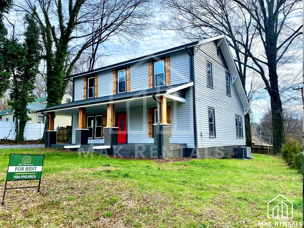 502 E Sharpe St, Statesville, NC 28677