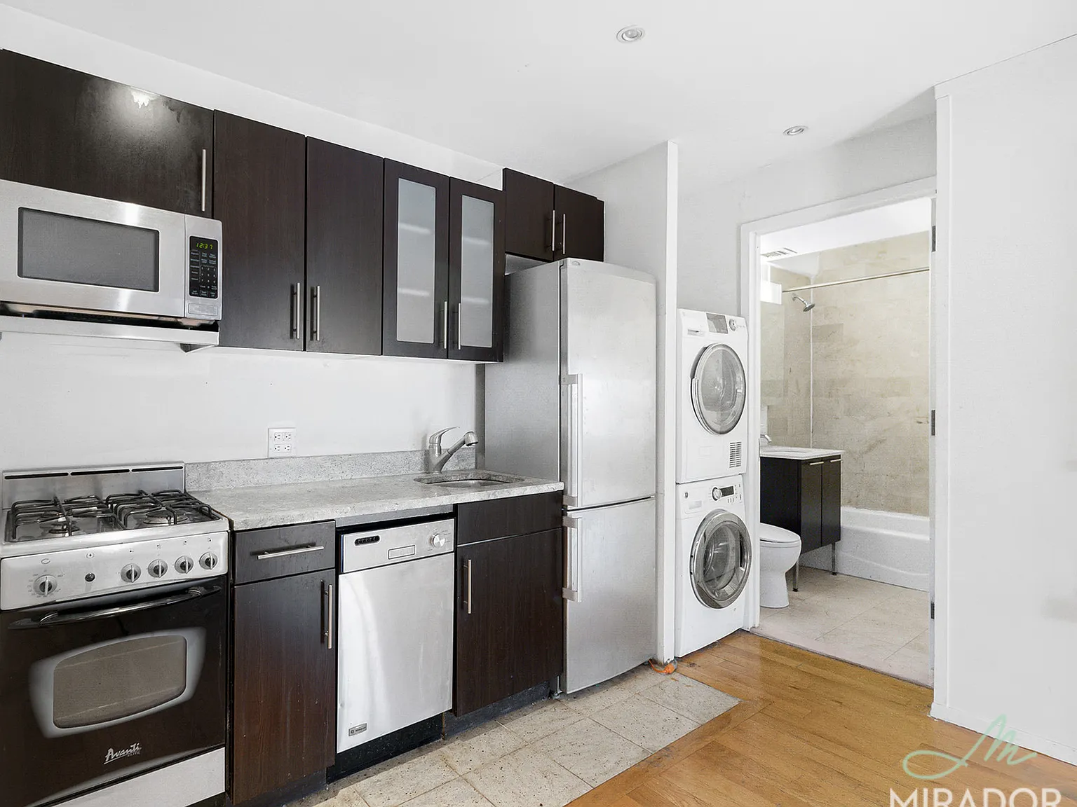 636 East 11th Street — Photo 3