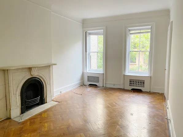 114 East 62nd Street image 1 of 5