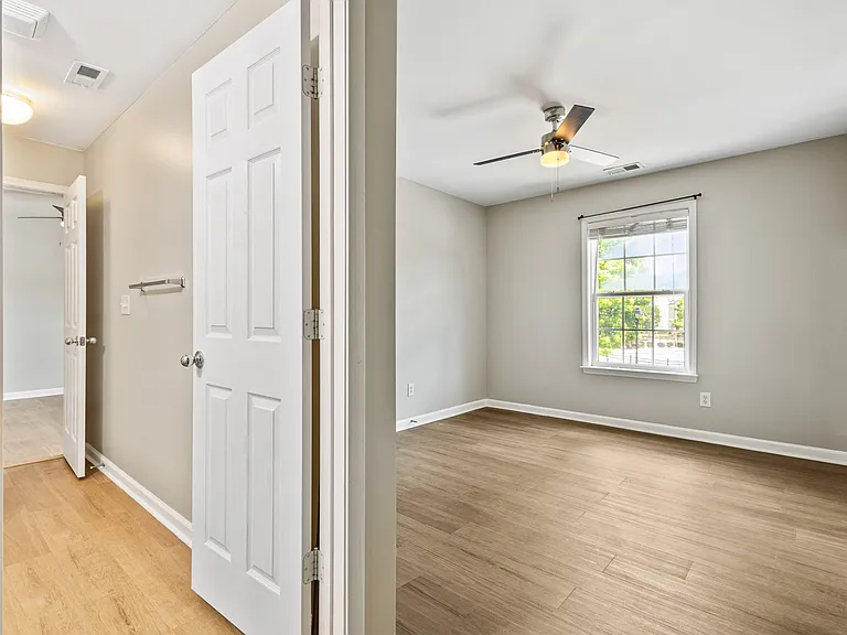 606 Lofty Ln SW — Photo 8