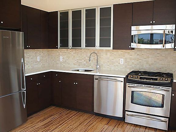 4th image of 232 Pavonia Ave APT 912