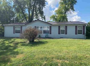 310 N 5th St, Petersburg, IN 47567