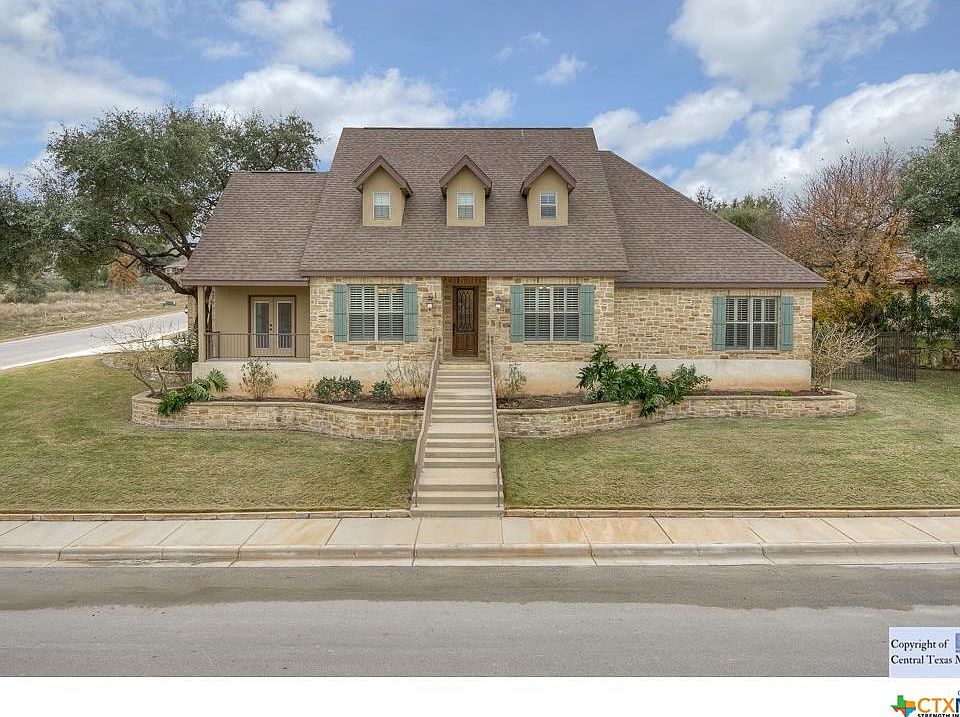 1st image of 517 Marcia Pl