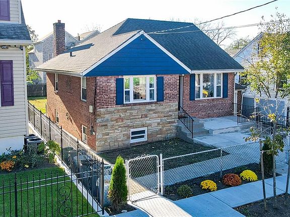 3rd image of 3555 Mc Owen Ave
