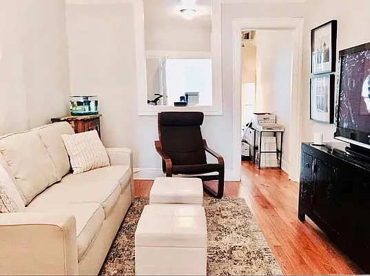 Rented by Level Group | media 4