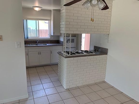 4th image of 1372 Clay Ave