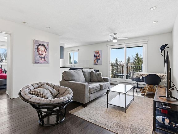 4th image of 2508 17th St SW #302