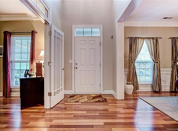 3rd image of 1018 Glen Laurel Dr