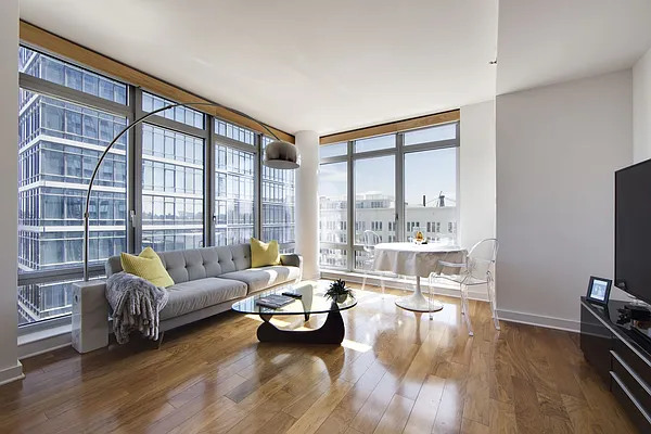 Rented by Compass | media 16