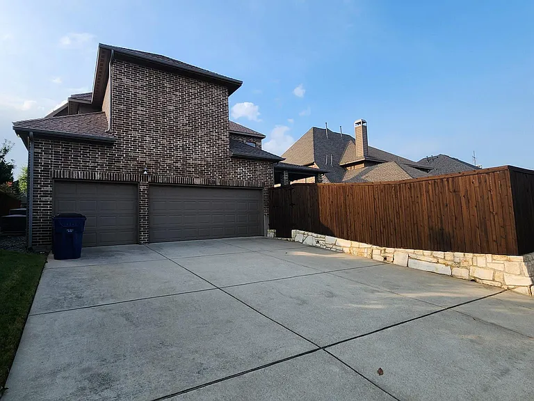 10082 Drawbridge Dr — Photo 27