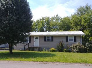 402 Parkside Cir, Lebanon, TN 37087