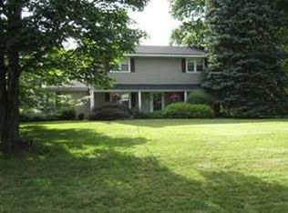 6 Wayside Ln, Lebanon, NJ 08833