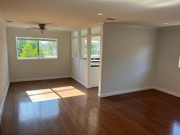 3rd image of 4561 Terrace Dr #4