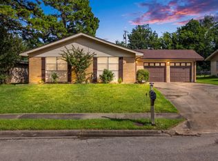 5213 Hilltop Dr, Greenville, TX 75402