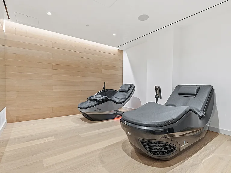 525 6th Ave #3G — Photo 9