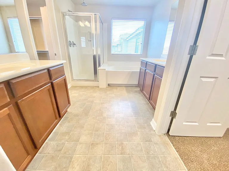 2341 Rue Royale St — Photo 26