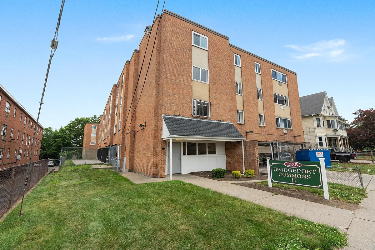 Building Photo - Bridgeport Commons