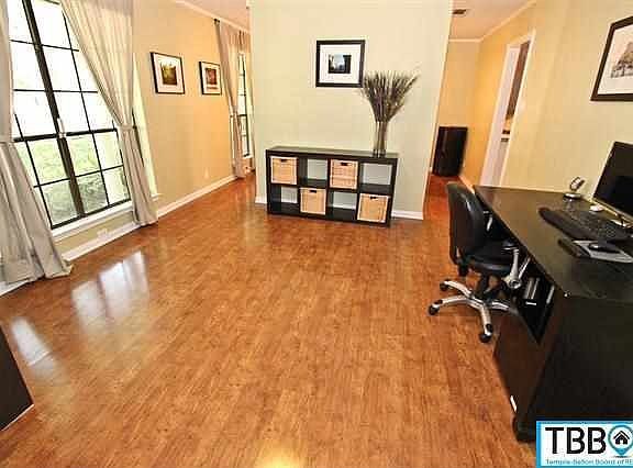 4th image of 1105 Dakota Dr