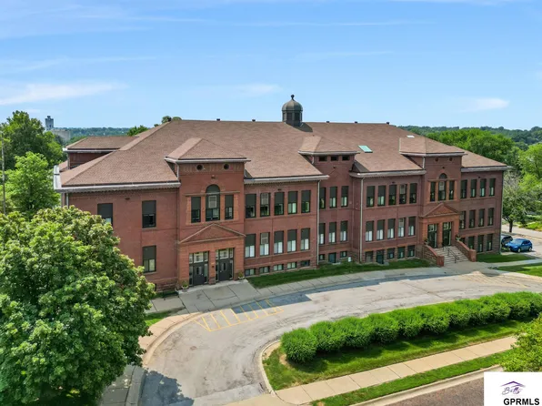 3401 Martha St APT 10E, Omaha, NE 68105