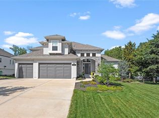 9268 Brownridge St, Lenexa, KS 66220