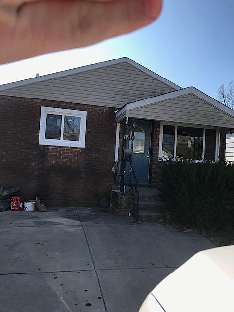 1st image of 140 Viehl Ave #140