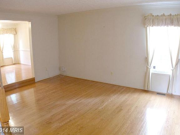 5th image of 231 Bristol Downs Dr