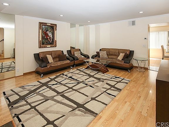 3rd image of 7869 Ventura Canyon Ave Unit 407