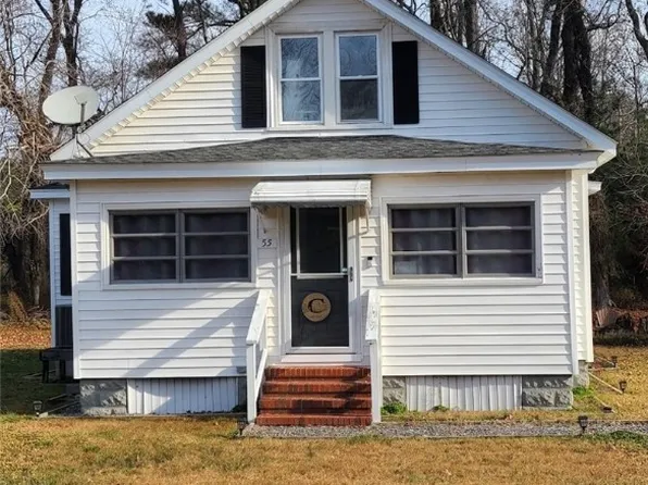 55 Summers Ln, White Stone, VA 22578