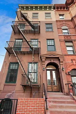 Rented by Compass | media 2