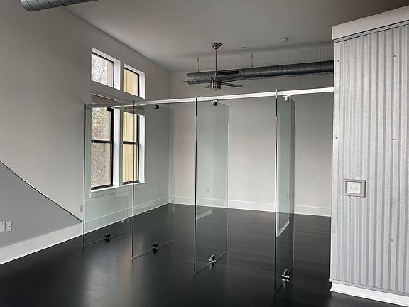 4th image of 700 Harbor Bend Rd APT 202