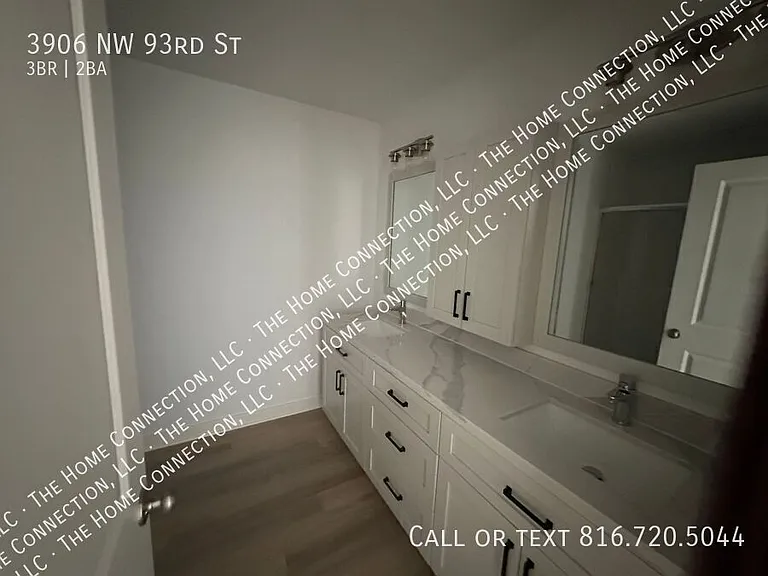 3906 NE 93rd St — Photo 7
