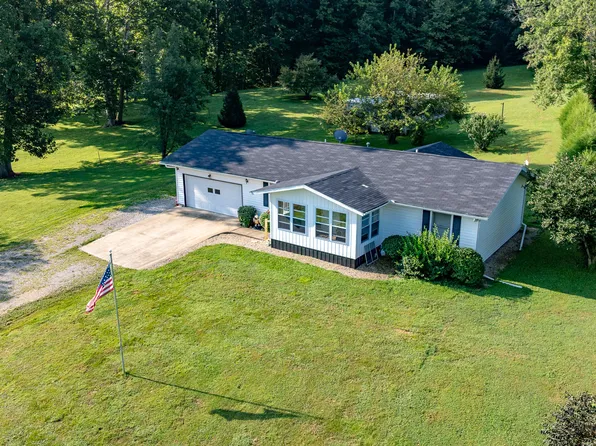 1518 Riddle Rd, Spencer, IN 47460