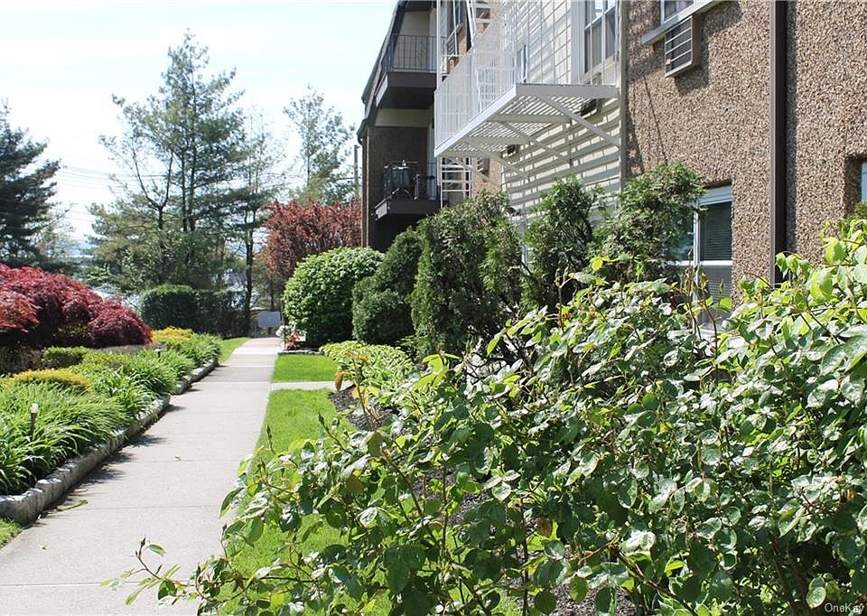 1st image of 300 Piermont Ave APT 3F