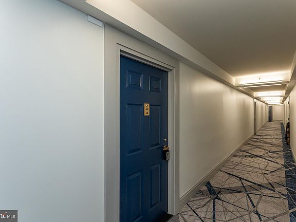 3rd image of 1600 N Oak St APT 429