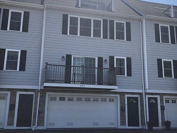 2nd image of 597 Sea St #2