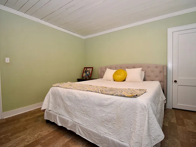 708 Tech Dr — Photo 12