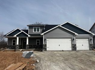 2056 Louie Lane, Neenah, WI 54956