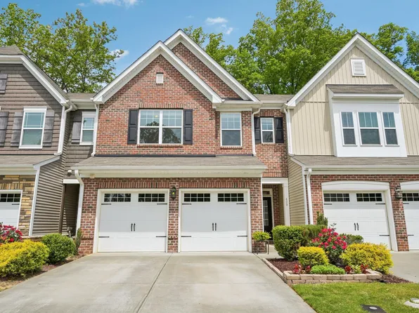 409 Summit Trail Dr, Hillsborough, NC 27278