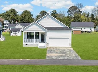 13 Jefferson St, Onancock, VA 23417