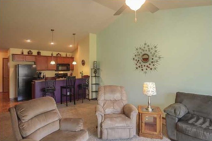 1st image of 807 Duchess Dr