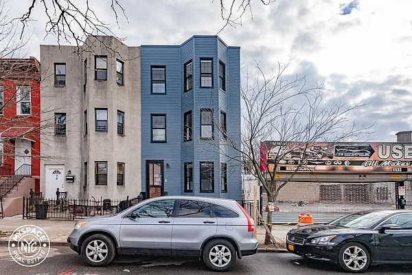 Rented by MySpaceNYC | media 11