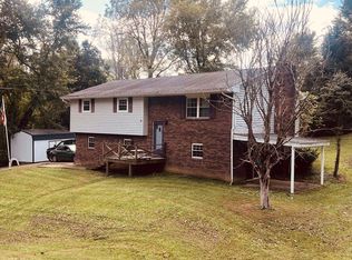 2210 Oak Hill Ln, Ashland, KY 41102