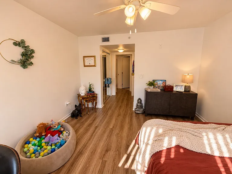 600 Crestwood Ct N #617 — Photo 9