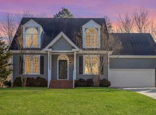 1204 Wiltshire Ct, Raleigh, NC 27614