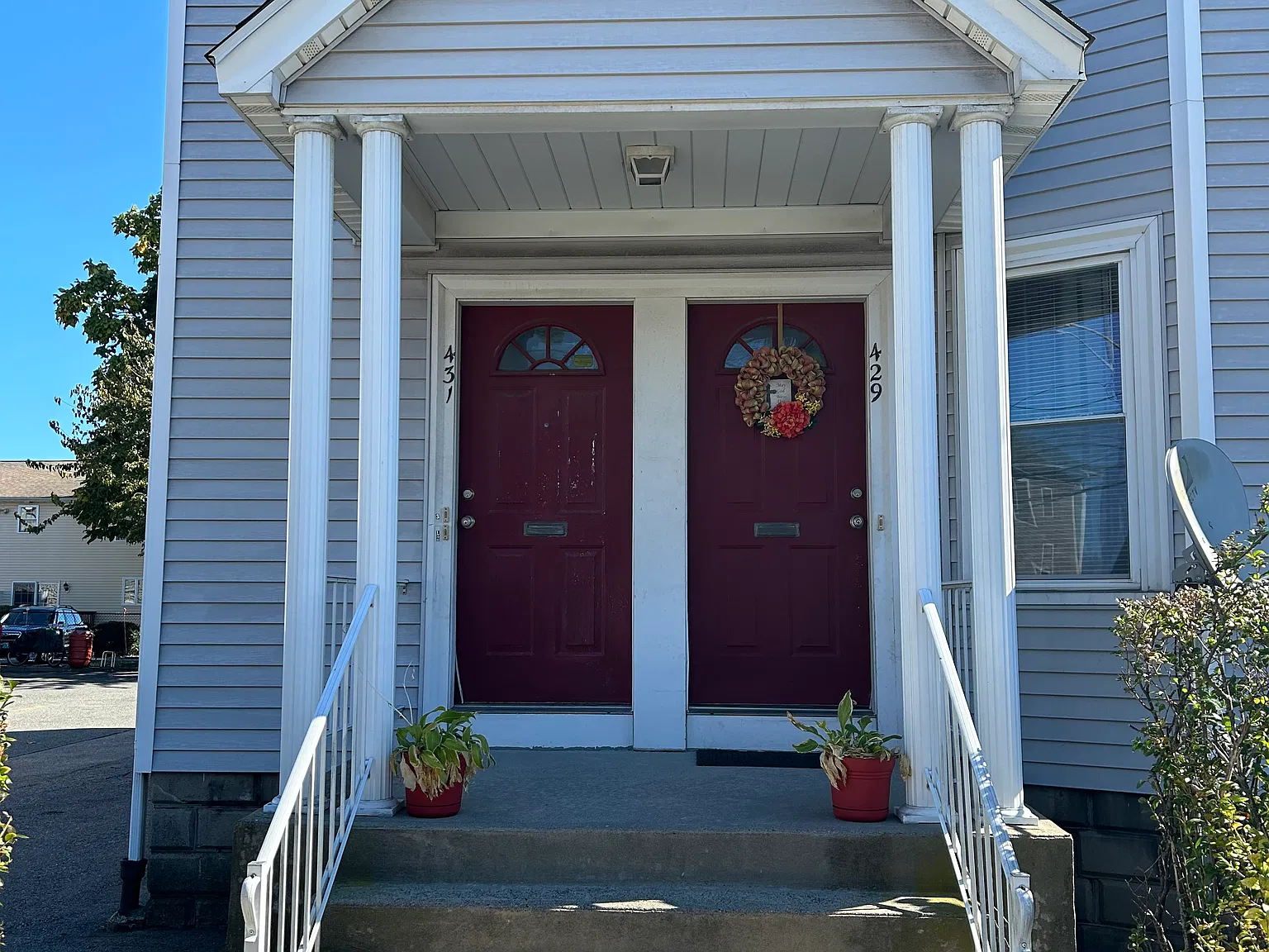 2 bed, 1000 sqft, $1,800 — Photo 2