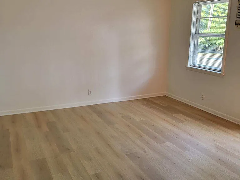 708 Maysville Rd NE #6 — Photo 10