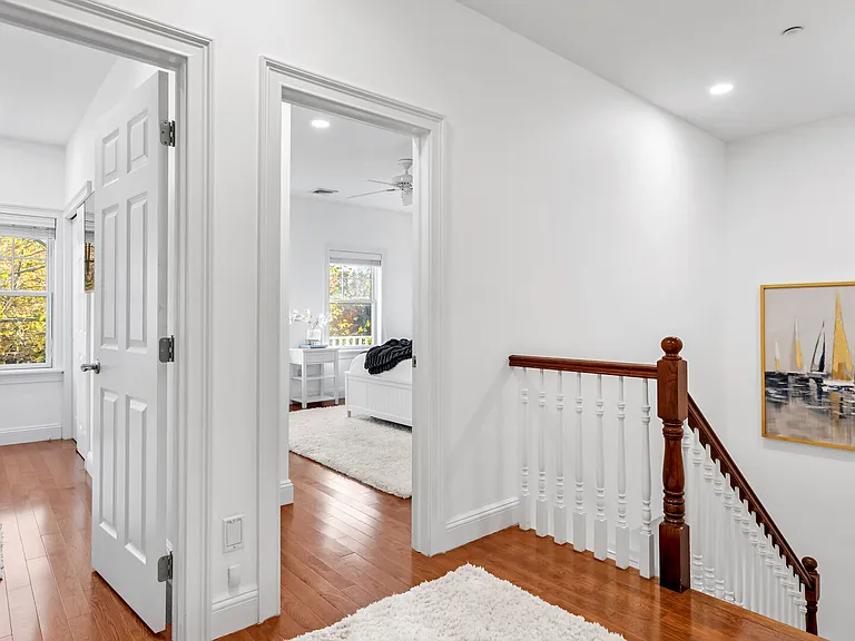 28 Andrew Ct — Photo 16
