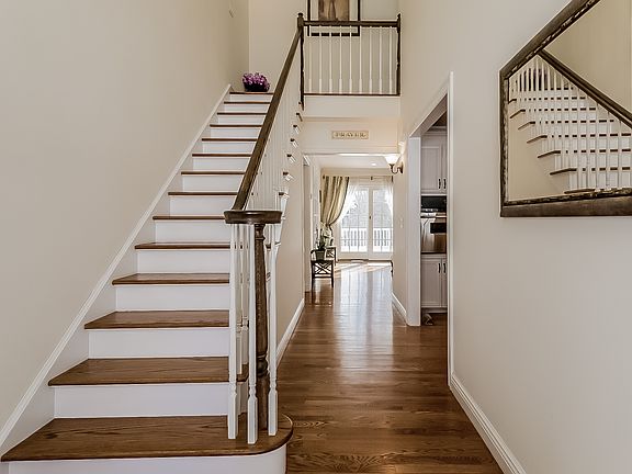 4th image of 2095 Van Cortlandt Cir