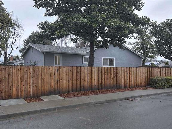 3rd image of 2827 Mann Ave