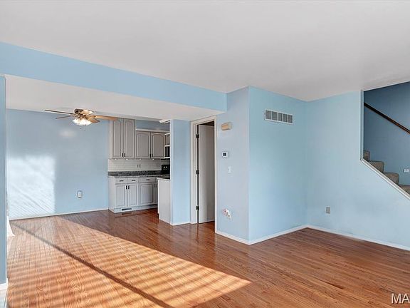 4th image of 613 Summer Winds Ln #B